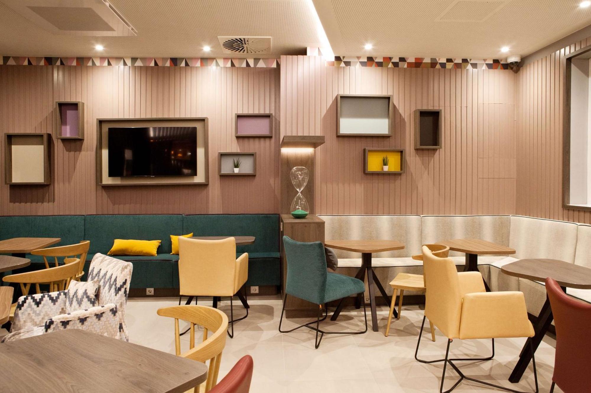 מלון Hampton By Hilton רגנסבורג מראה חיצוני תמונה